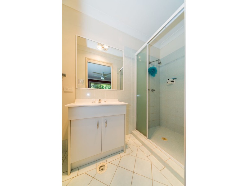 11 Mona Court, Oxenford QLD 4210