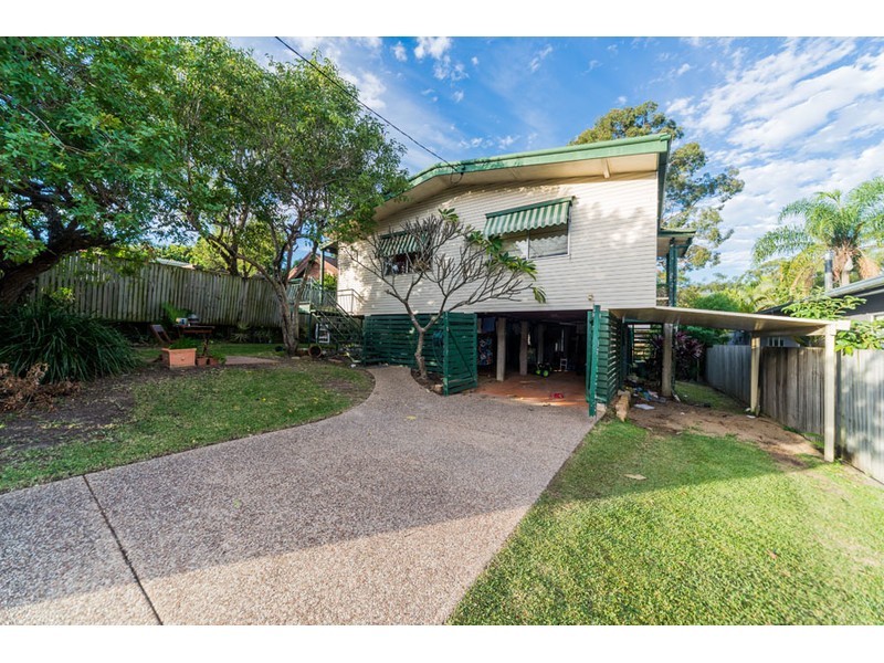 24 Dandar Drive, Southport QLD 4215