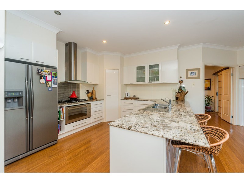 16 Amaray Drive, Upper Coomera QLD 4209