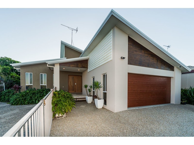 16 Amaray Drive, Upper Coomera QLD 4209