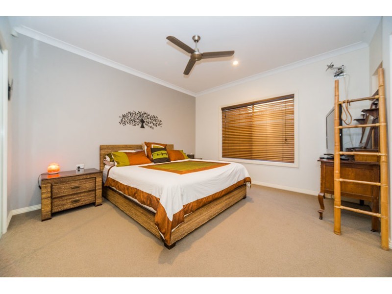 16 Amaray Drive, Upper Coomera QLD 4209