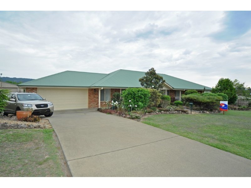 21 Mountain View Crest, Mount Nathan QLD 4211