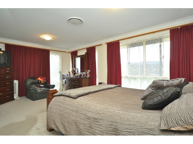 21 Mountain View Crest, Mount Nathan QLD 4211