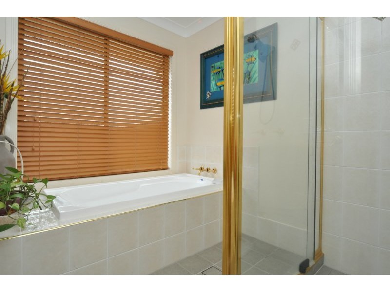 21 Mountain View Crest, Mount Nathan QLD 4211