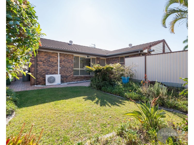 2/6 Melanie Place, Labrador QLD 4215