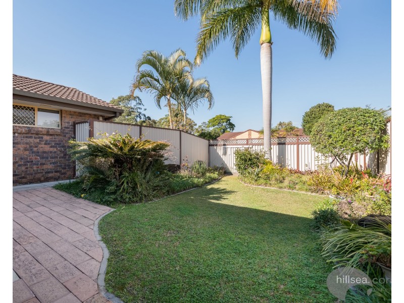 2/6 Melanie Place, Labrador QLD 4215