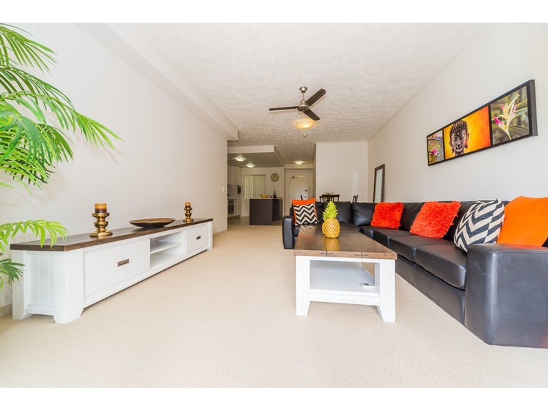 223/64-68 Sickle Avenue, Hope Island QLD 4212