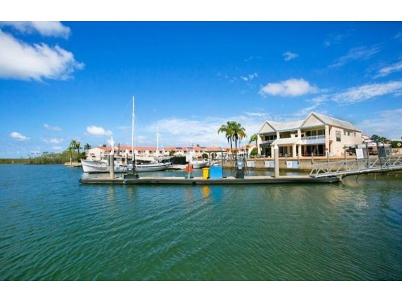 223/64-68 Sickle Avenue, Hope Island QLD 4212