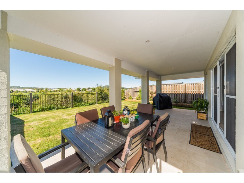 7 Summerstone Place, Maudsland QLD 4210