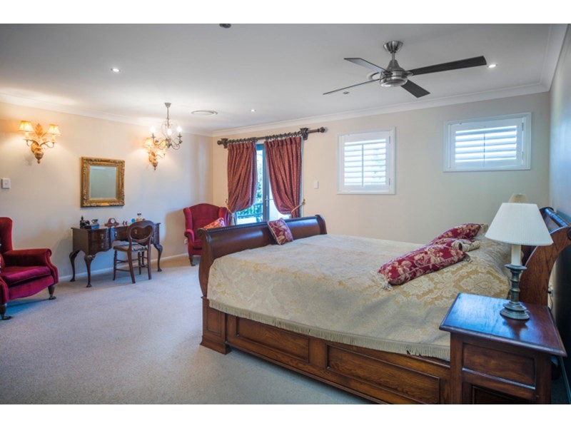 18 Katinka Circuit, Coomera Waters QLD 4209