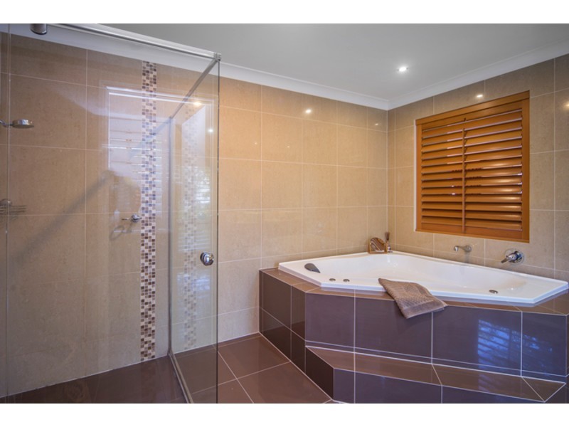 18 Katinka Circuit, Coomera Waters QLD 4209