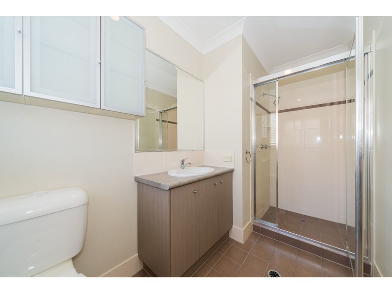 4 Xavier Place, Oxenford QLD 4210