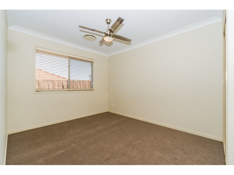 4 Xavier Place, Oxenford QLD 4210