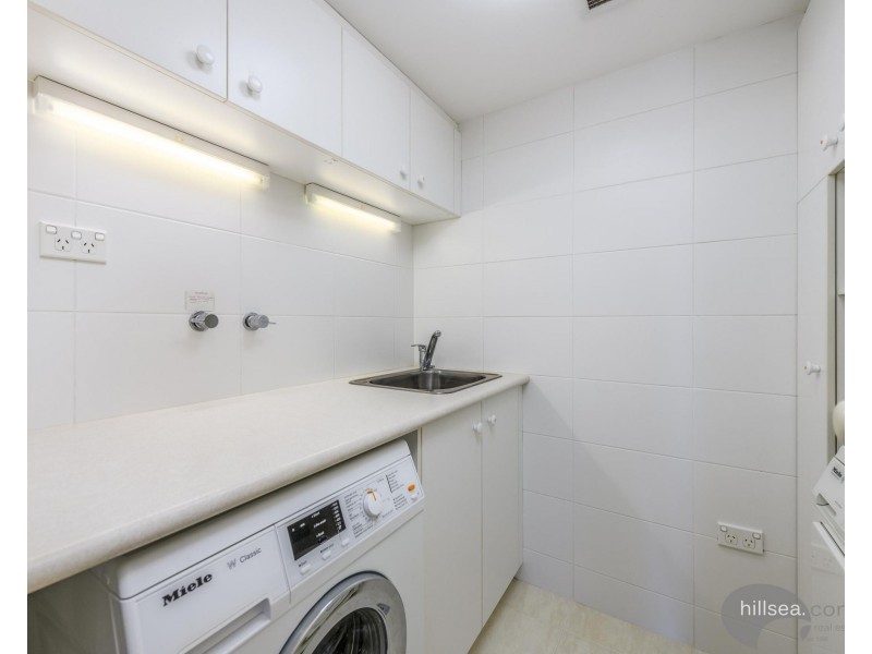 72/17 Bayview Street, Runaway Bay QLD 4216