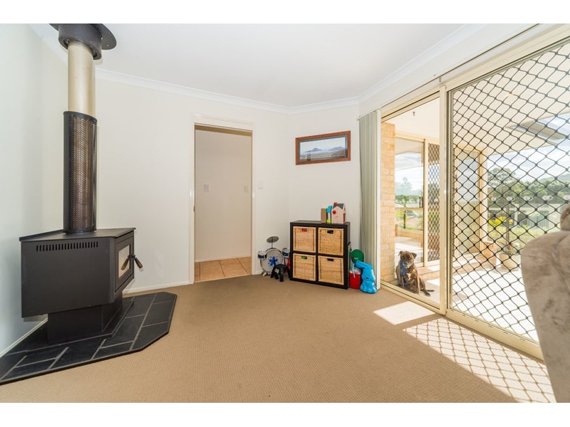 8 Laysan Crescent, Oxenford QLD 4210