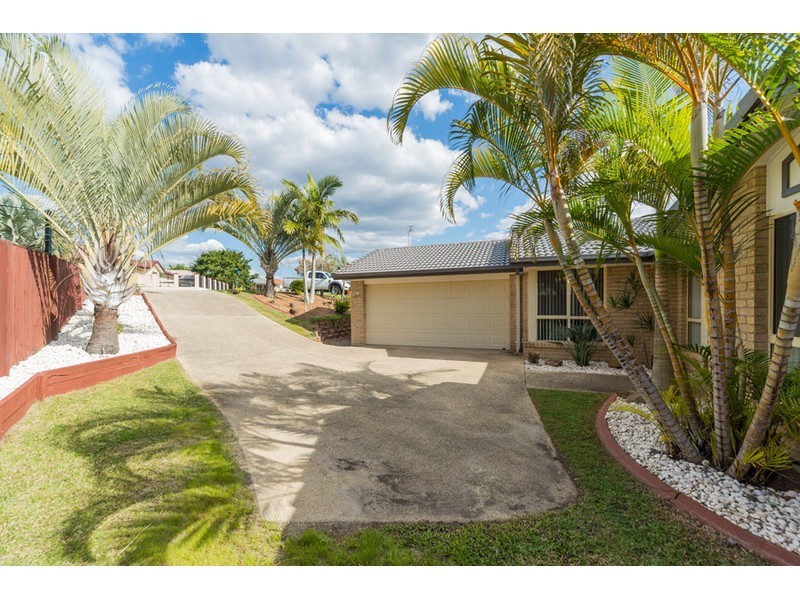 8 Laysan Crescent, Oxenford QLD 4210