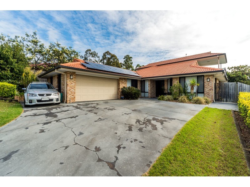 5 Temoe Rise, Pacific Pines QLD 4211