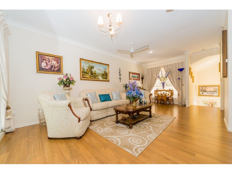 1056/6 Crestridge Crescent, Oxenford QLD 4210