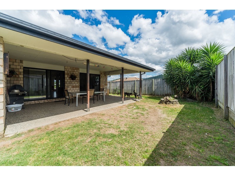 6 Buchanan Circuit, Oxenford QLD 4210