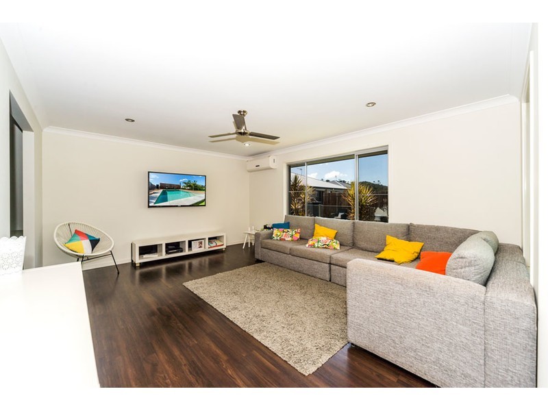 7 Thaya Drive, Maudsland QLD 4210