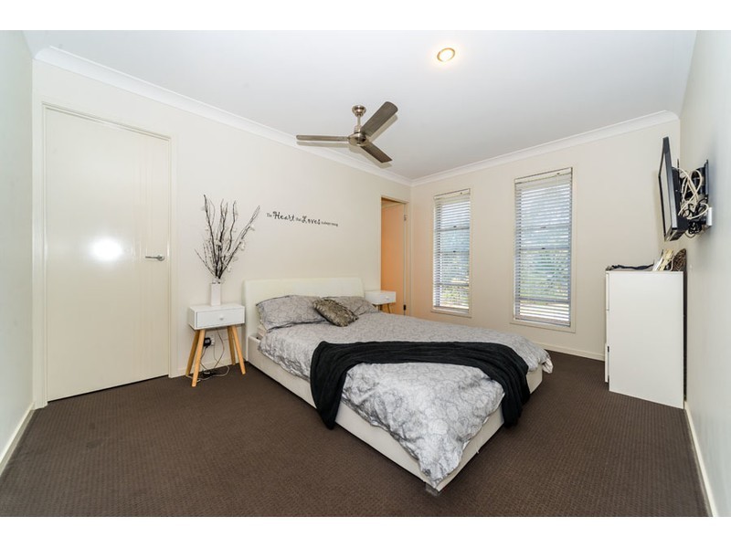 7 Thaya Drive, Maudsland QLD 4210