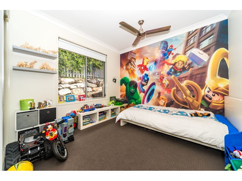 7 Thaya Drive, Maudsland QLD 4210