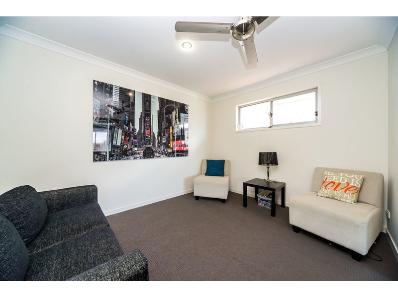 7 Thaya Drive, Maudsland QLD 4210