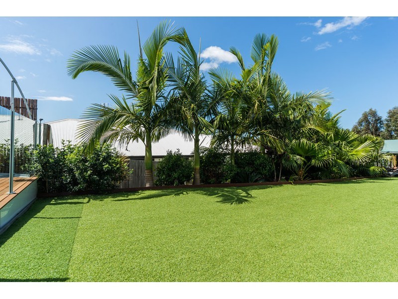 7 Thaya Drive, Maudsland QLD 4210