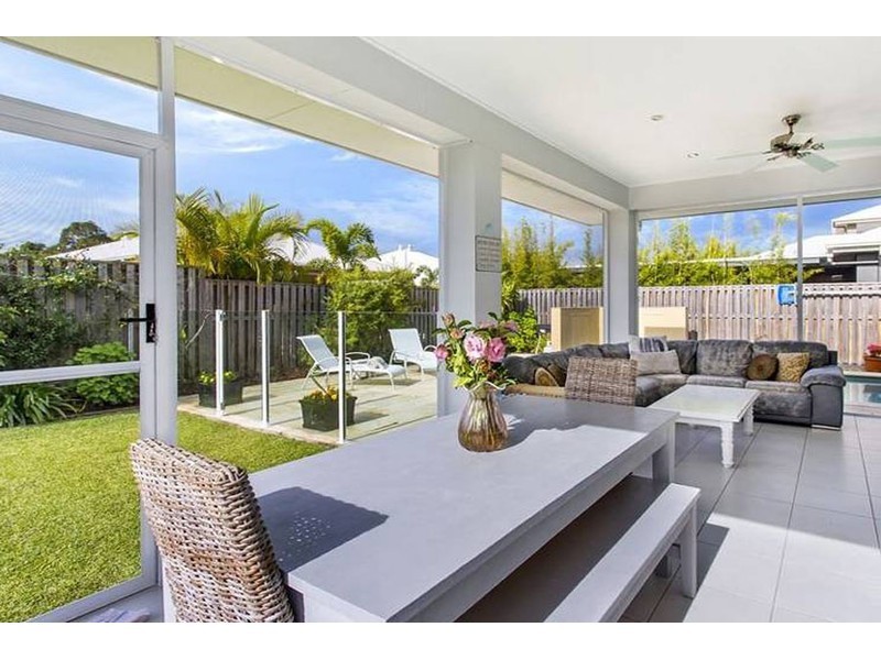 9 Captain Hope Avenue, Maudsland QLD 4210