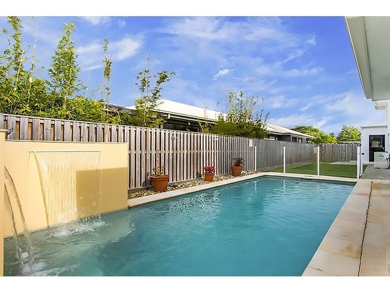 9 Captain Hope Avenue, Maudsland QLD 4210