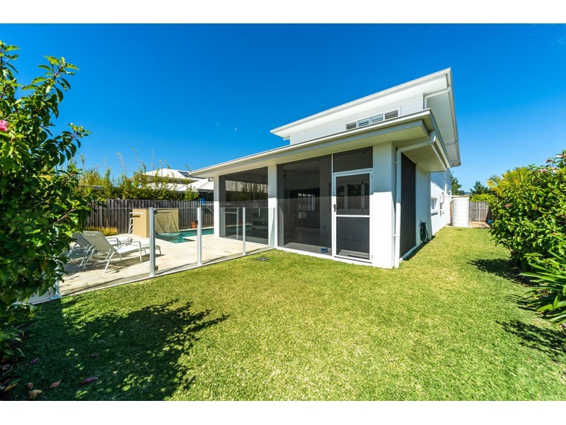 9 Captain Hope Avenue, Maudsland QLD 4210