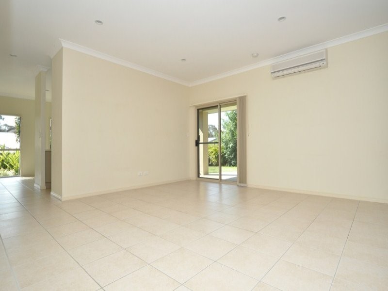 8 Icefire Lane, Coomera Waters QLD 4209