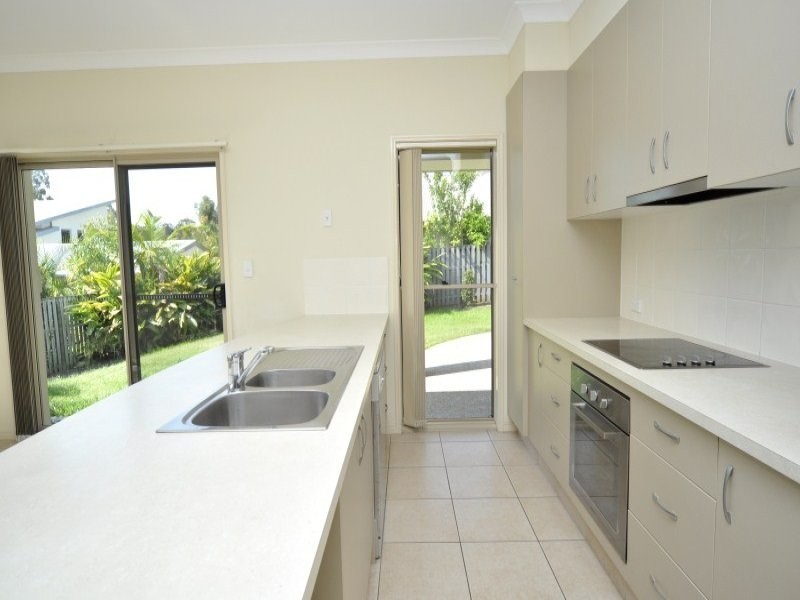 8 Icefire Lane, Coomera Waters QLD 4209