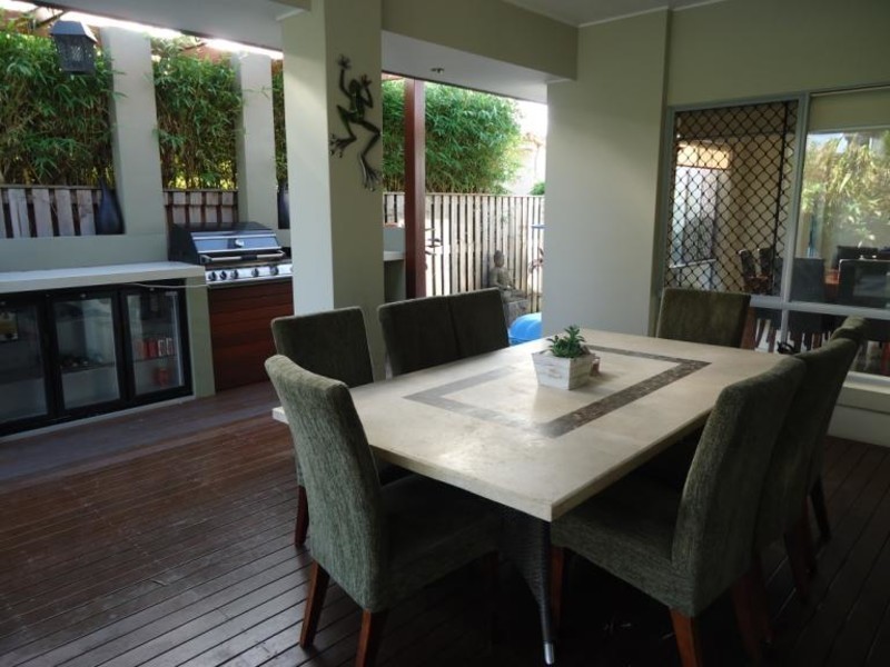 20 Temple Island Circuit, Oxenford QLD 4210