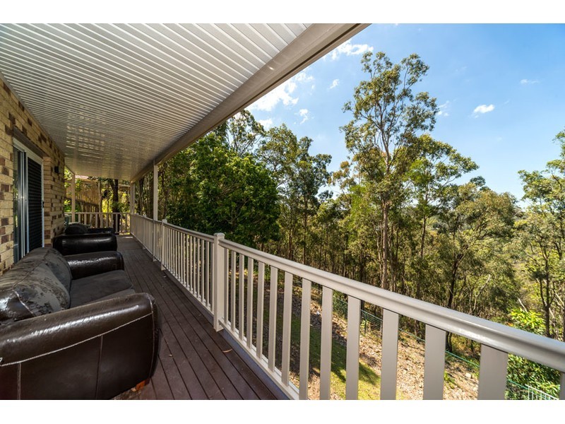 19 Crestridge Crescent, Oxenford QLD 4210