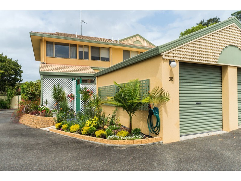 38/469 Pine Ridge Road, Runaway Bay QLD 4216