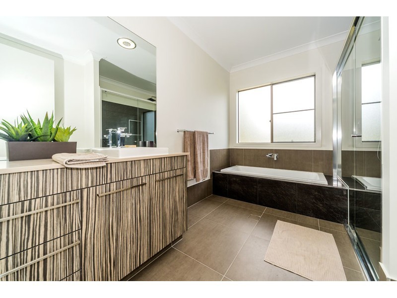 66 Jourdana Drive, Cedar Creek QLD 4207