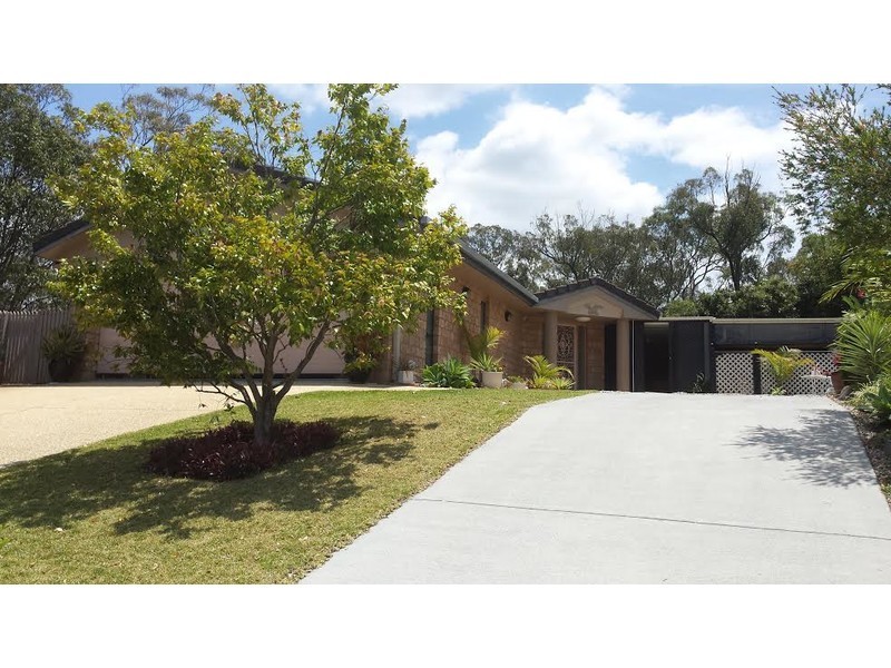 5 Emerson Way, Oxenford QLD 4210