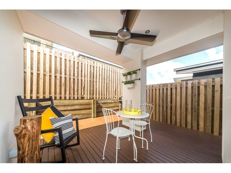 9 Gresswell Crescent, Upper Coomera QLD 4209