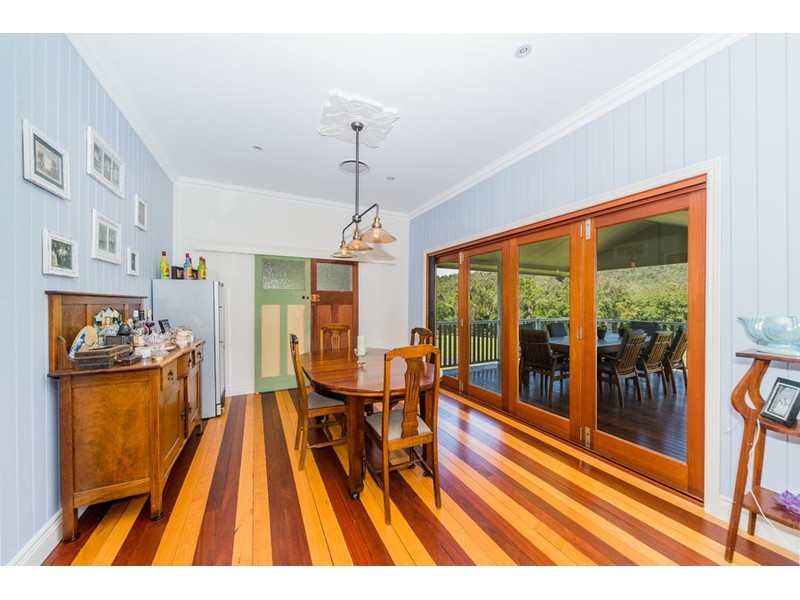 136 Gladrose Crescent, Wongawallan QLD 4210