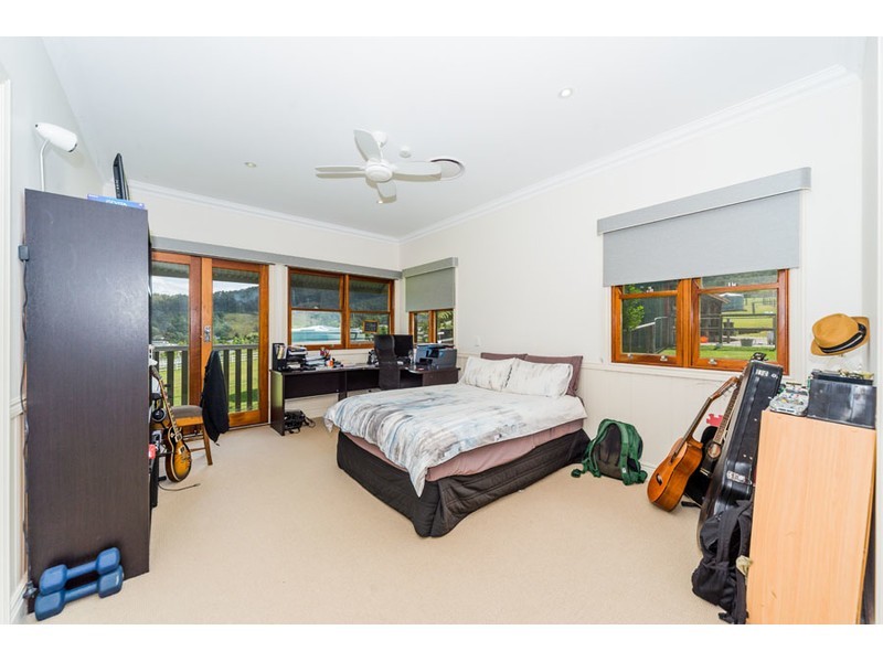 136 Gladrose Crescent, Wongawallan QLD 4210