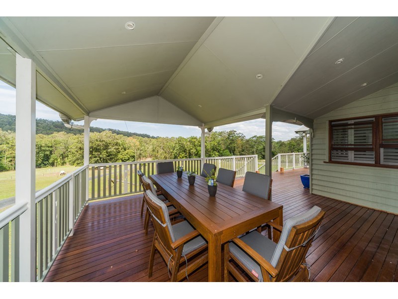 136 Gladrose Crescent, Wongawallan QLD 4210