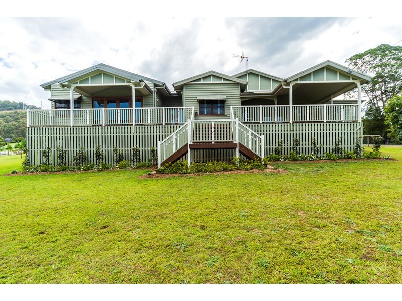 136 Gladrose Crescent, Wongawallan QLD 4210