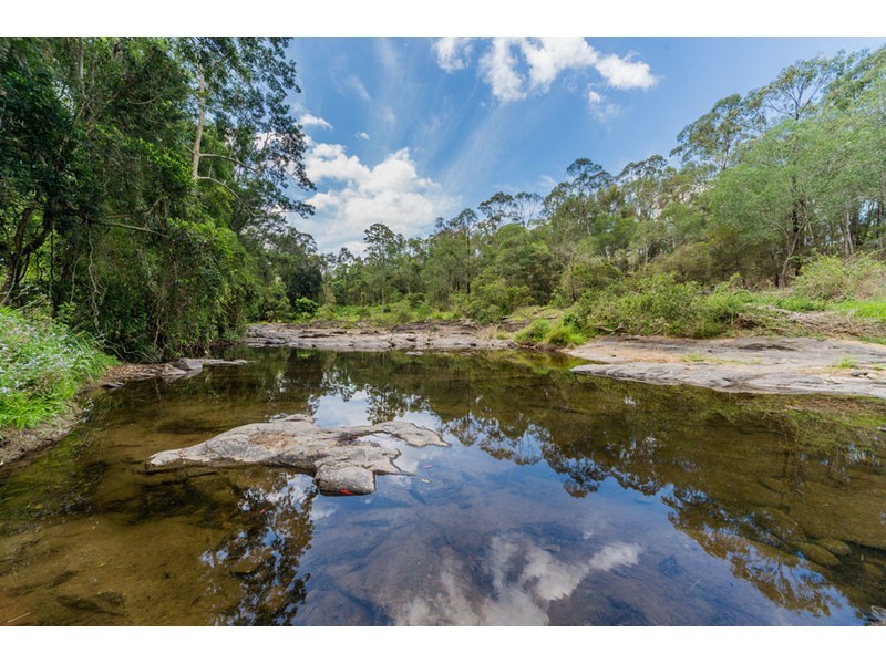 136 Gladrose Crescent, Wongawallan QLD 4210