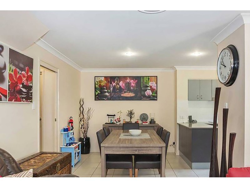 13/2 Weir Drive, Upper Coomera QLD 4209