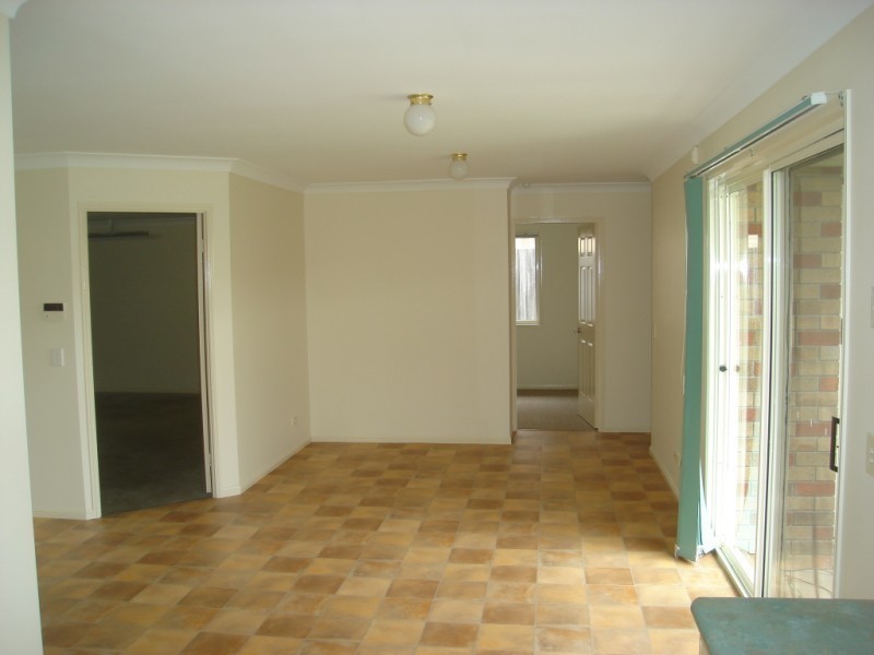 8 Oakdale Avenue, Nerang QLD 4211