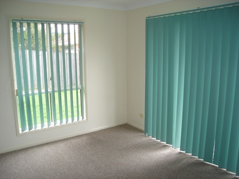 8 Oakdale Avenue, Nerang QLD 4211