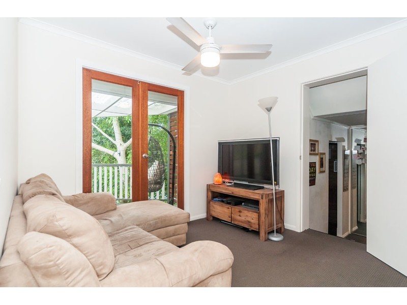 10 Bent Street, Nerang QLD 4211
