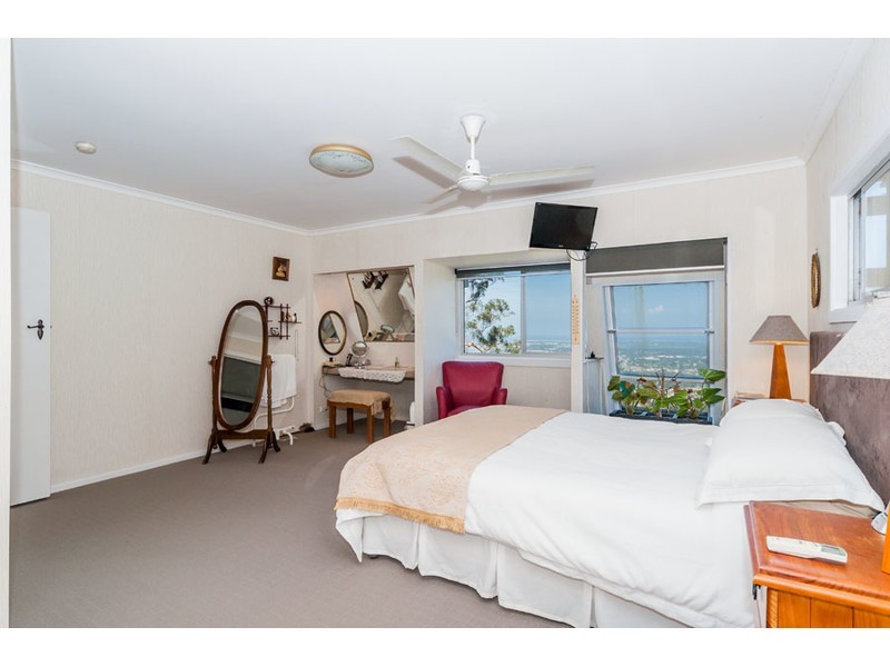 160 Wongawallan Drive, Wongawallan QLD 4210