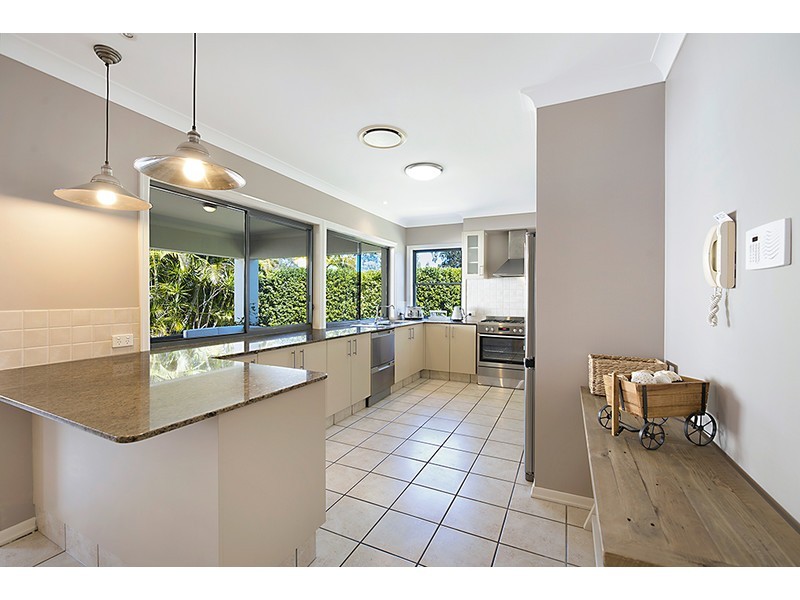 543 Oyster Cove Promenade, Helensvale QLD 4212